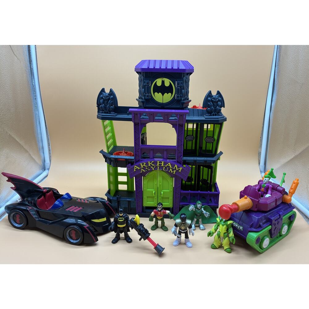 Imaginext Arkham Asylum DC Comics Super Friends - Batmobile Joker Tank 6 Figures